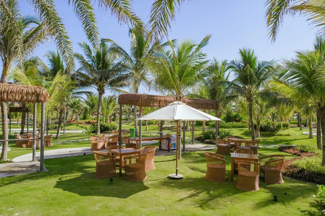 CARABEACH RETREAT CAM RANH