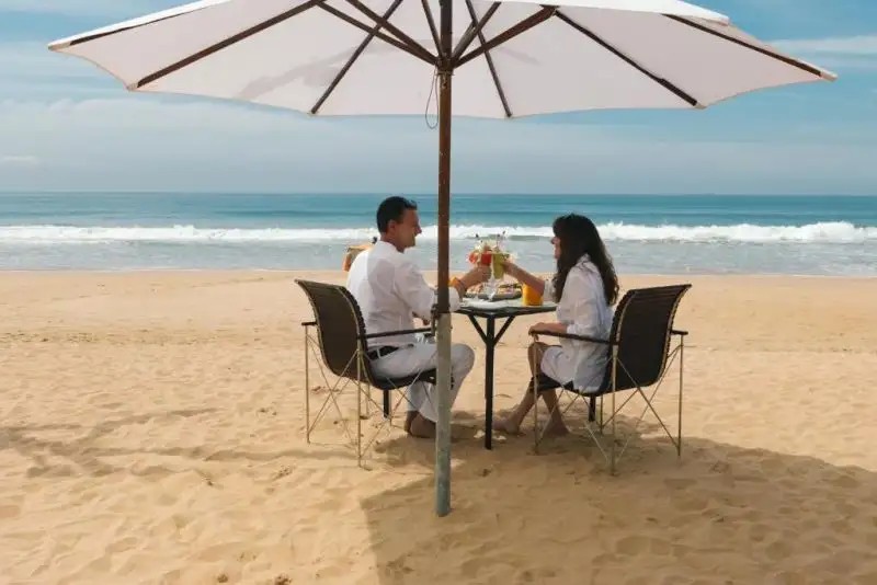 AMAL BEACH HOTEL