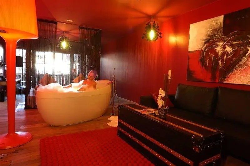 ALPINE PALACE NEW BALANCE LUXUS RESORT