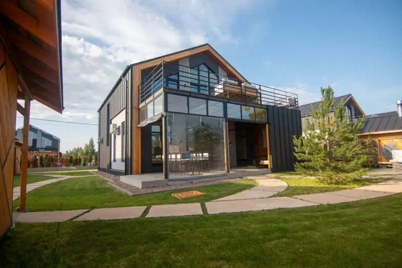 VILLINGSTON RESIDENCE