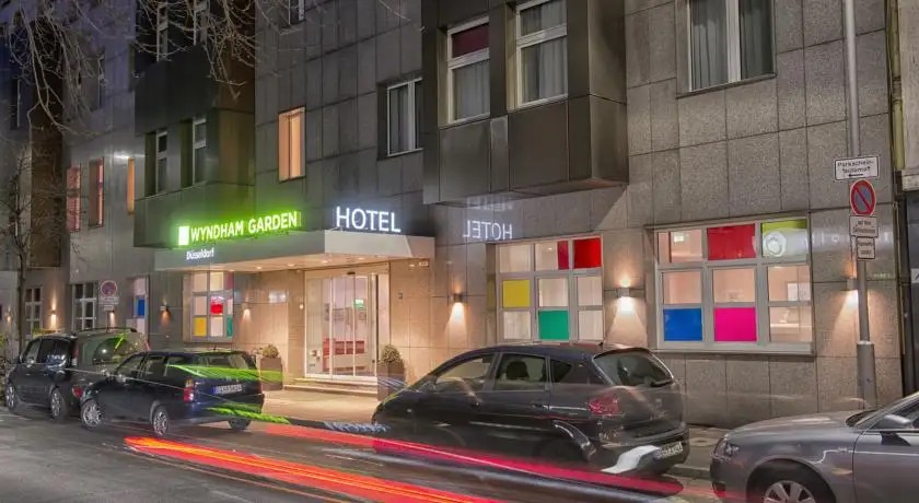 WYNDHAM GARDEN DUESSELDORF CITY CENTRE KOENIGSALLEE