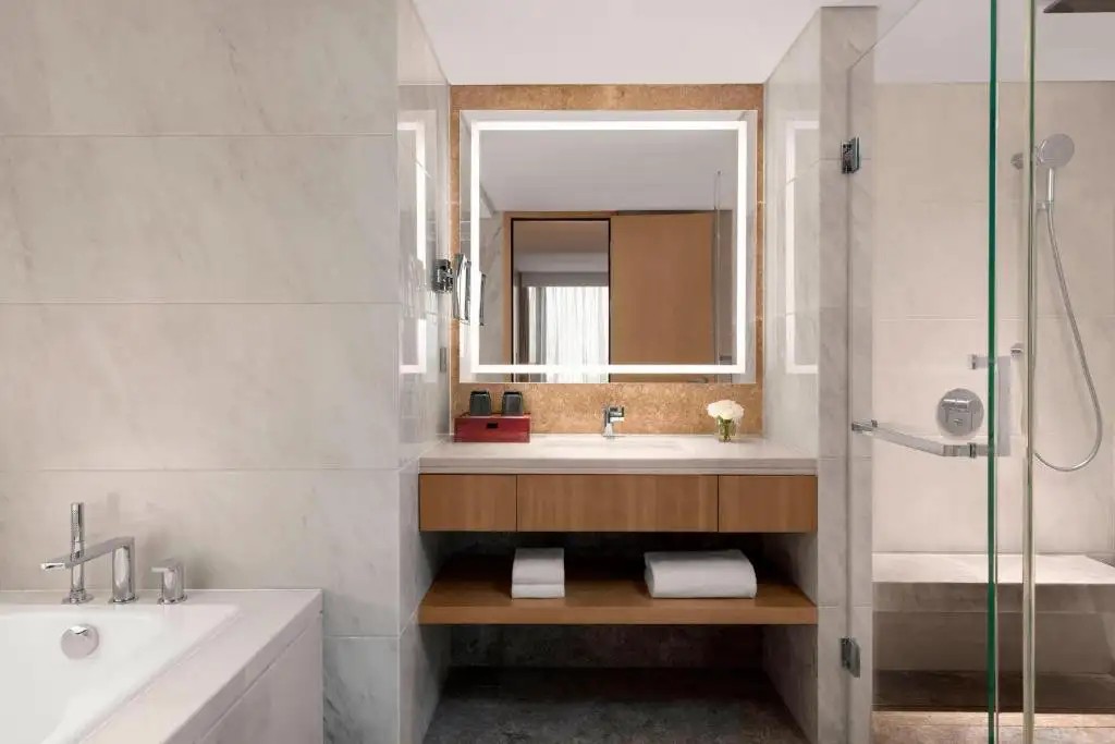 SHANGHAI MARRIOTT HOTEL HONGQIAO