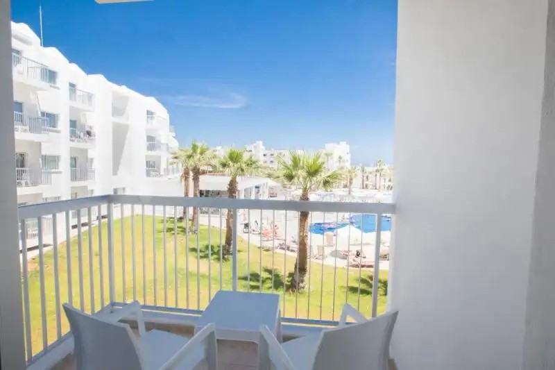 PAPANTONIA HOTEL APARTMENTS