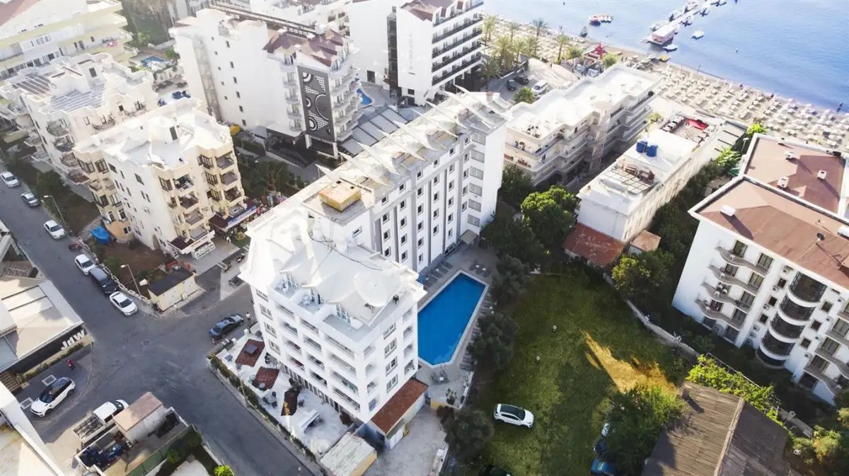 MERT SEASIDE HOTEL ADULTS ONLY 16+