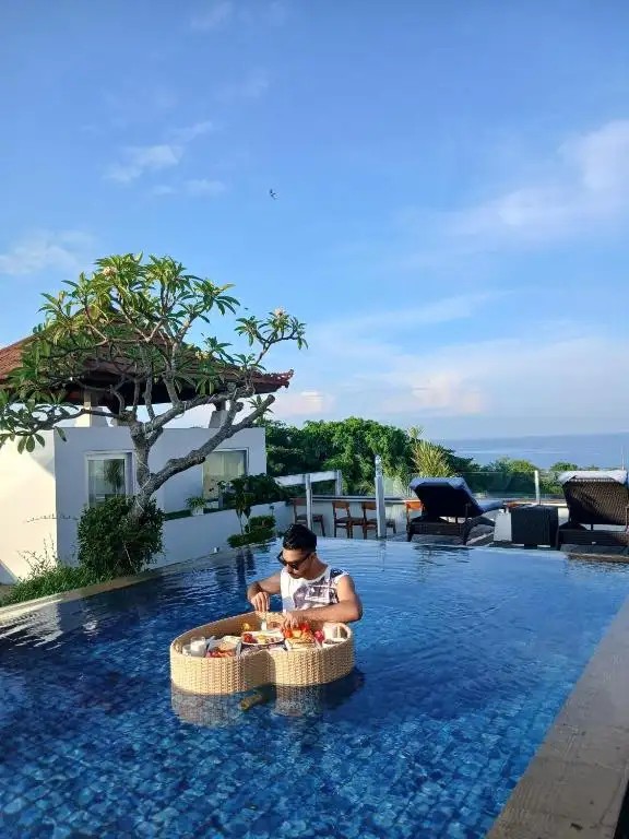 KUTA BEACH HOTEL