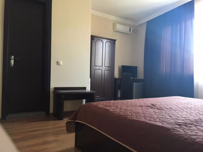 RIVA HOTEL