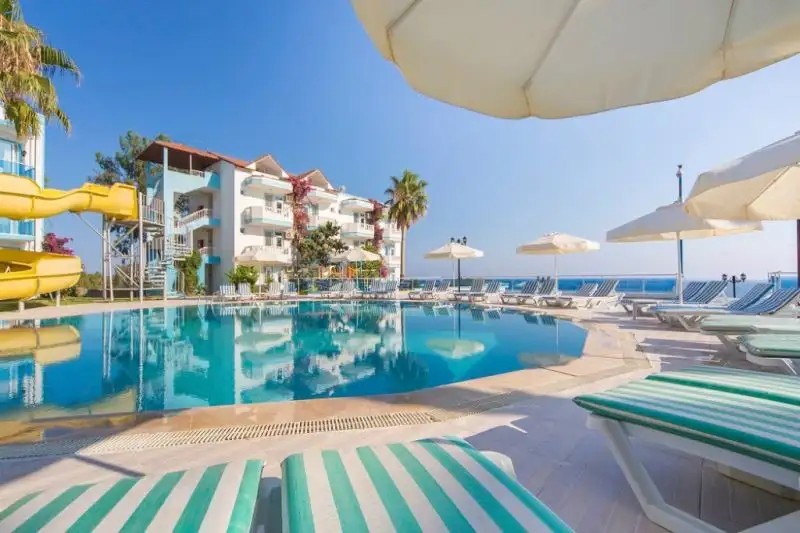 CATINSOS BEACH GARDEN (EX. ALISSA GARDEN)