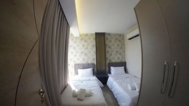 LE LUXE SUITES HOTEL & SPA