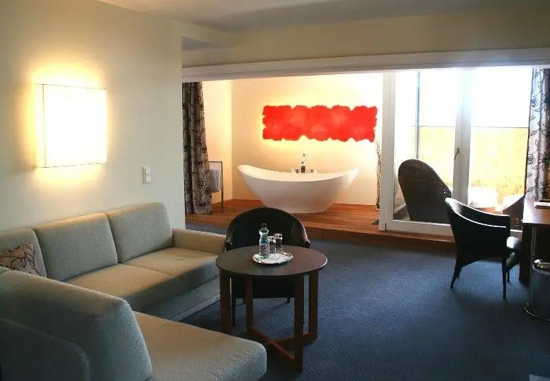 ROMANTIKHOTEL WEISSEN ROESSL