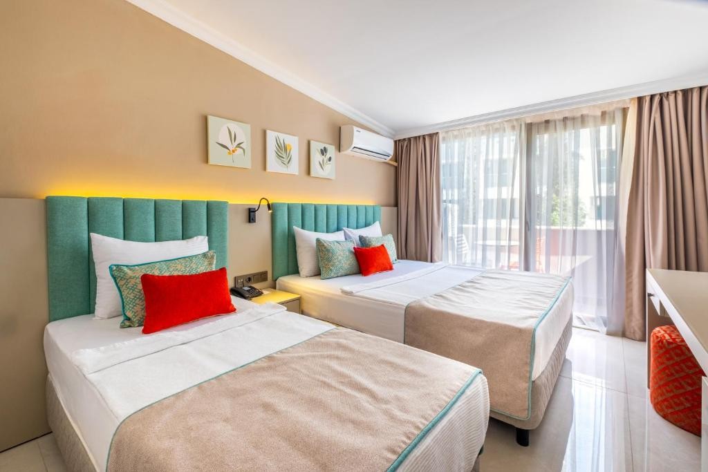 ROSE GARDEN PREMIUM HOTEL (EX. LARISSA MARE BEACH)