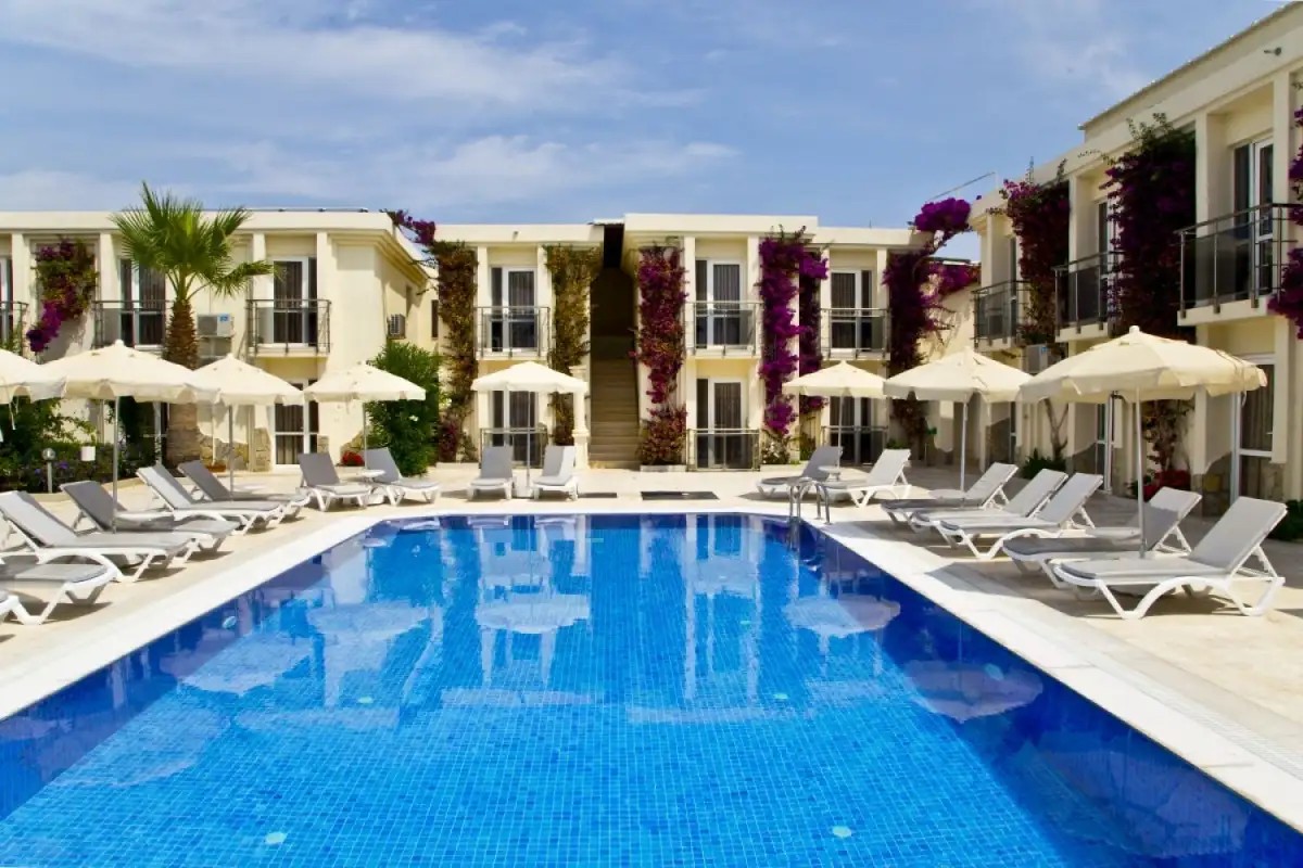 ZUZUU BEACH & HOTEL