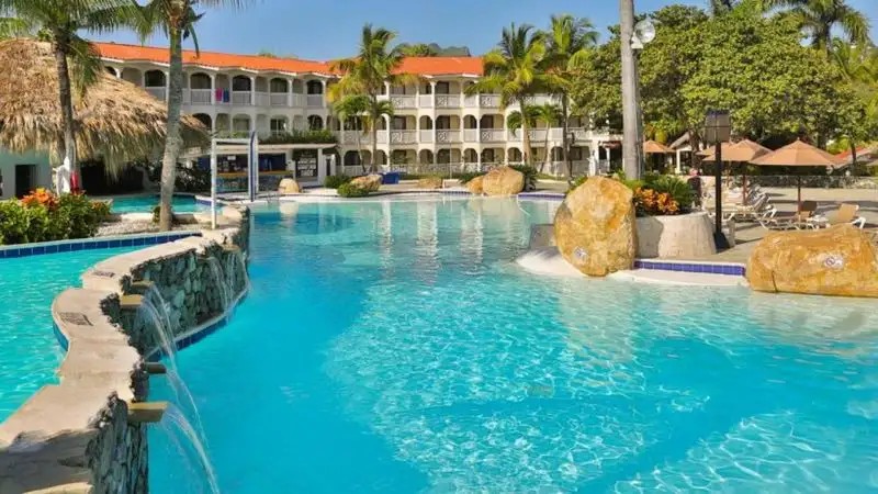 LIFESTYLE TROPICAL BEACH RESORT & SPA