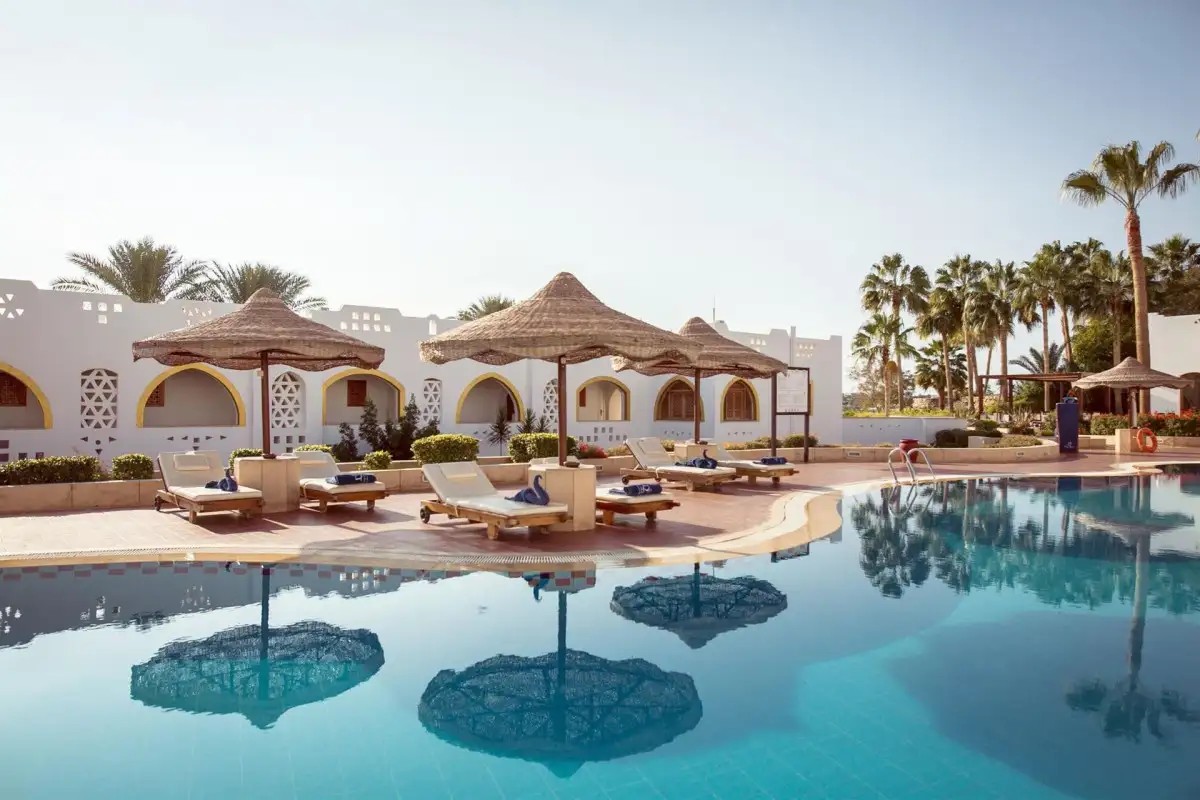 DOMINA CORAL BAY PRESTIGE POOL