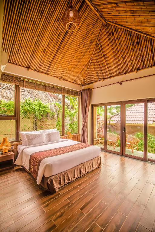 CORAL BAY RESORT