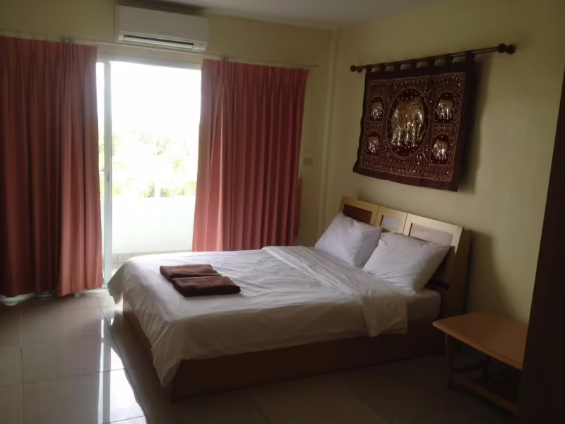 JOMTIEN HOSTEL