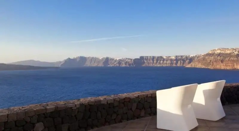 AVANT GARDE SUITES