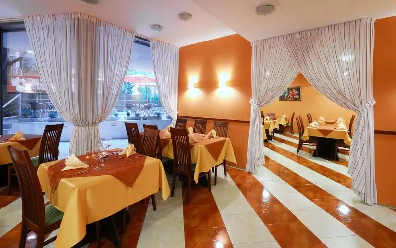 ANKORA APARTMENTS