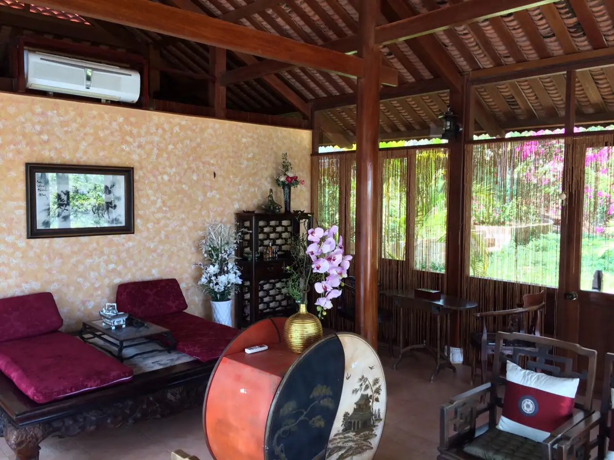 TAKALAU RESIDENCE & RESORT