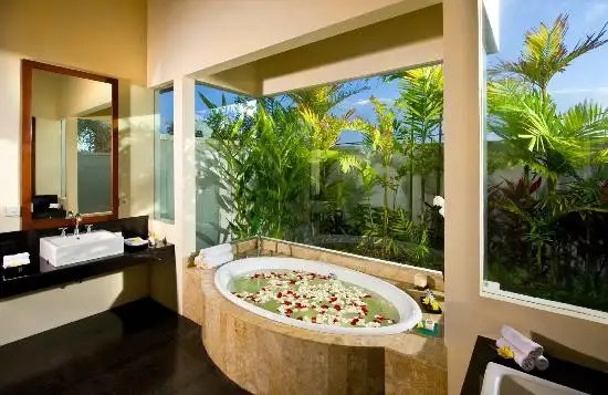 THE SHANTI RESIDENCE