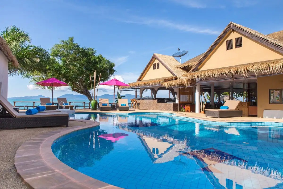 ADARIN BEACH RESORT (EX. NEW LAPAZ VILLA)