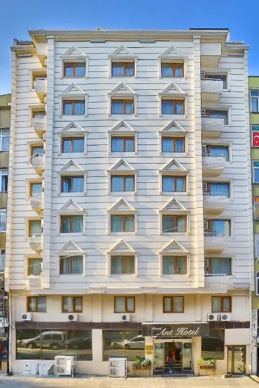 GRAND ANT HOTEL