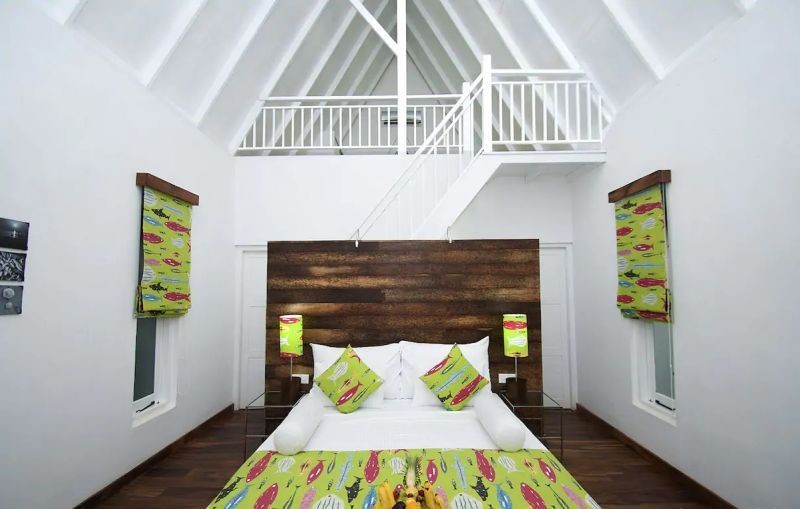 deluxe attic