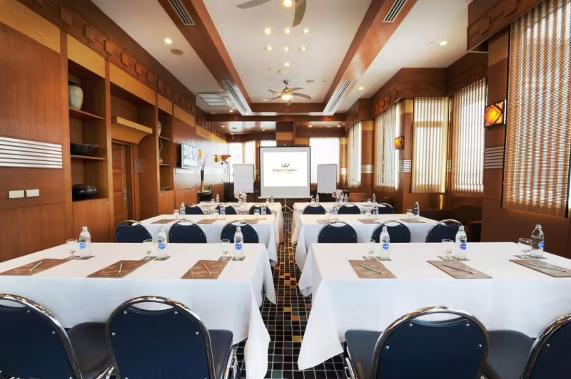 DOUBLETREE BY HILTON BANGKOK PLOENCHIT (EX. MAJESTIC GRANDE)