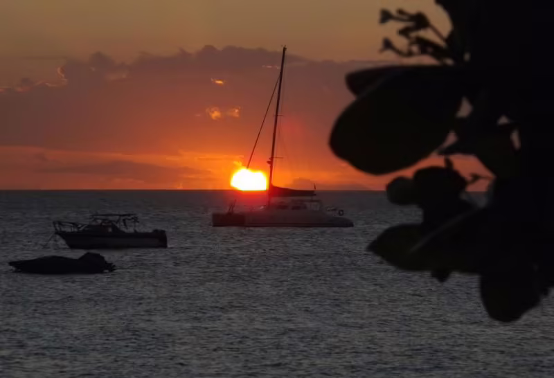 PARADISE BEACH BUNGALOWS