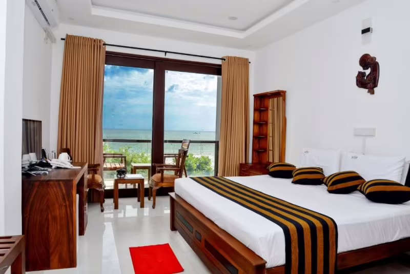 CENTHARA BEACH WELIGAMA