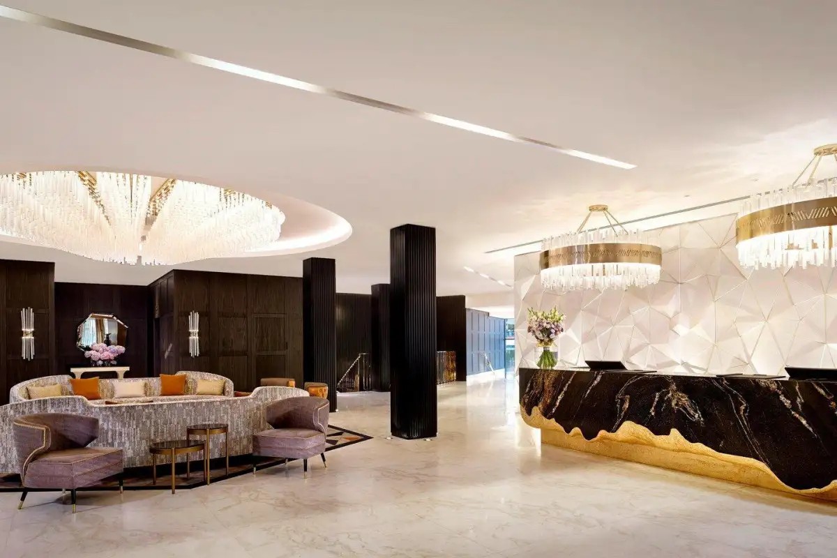 THE ALEXANDER A LUXURY COLLECTION HOTEL