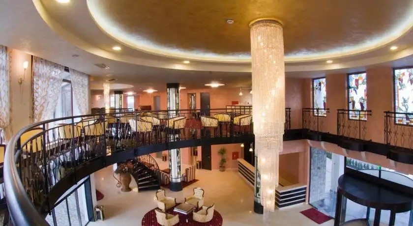 THE VINEYARDS SPA HOTEL & RESORT