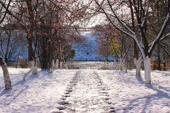 КАМЕННЫЙ ПОЯС