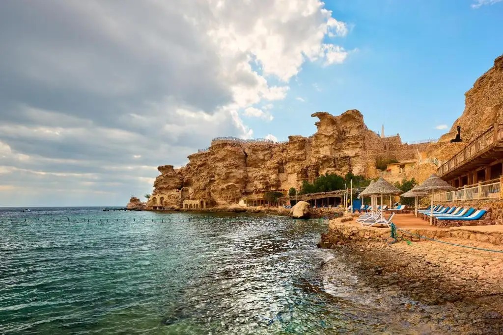 DREAMS BEACH
