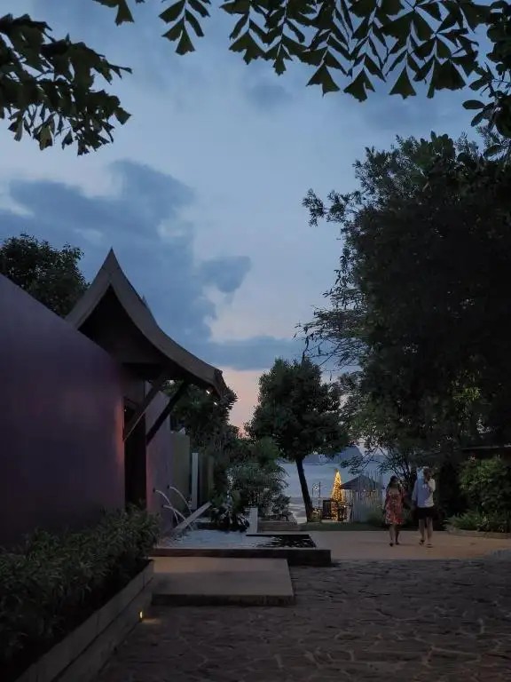 ANYAVEE TUBKAEK BEACH RESORT