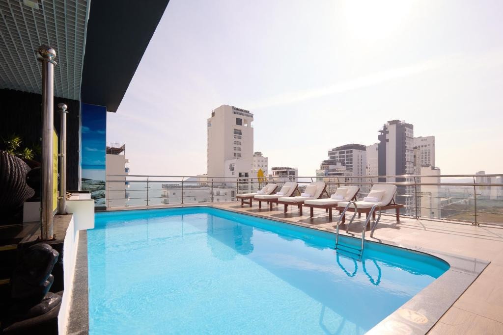 THE SOL HOTEL (EX. AN VISTA)