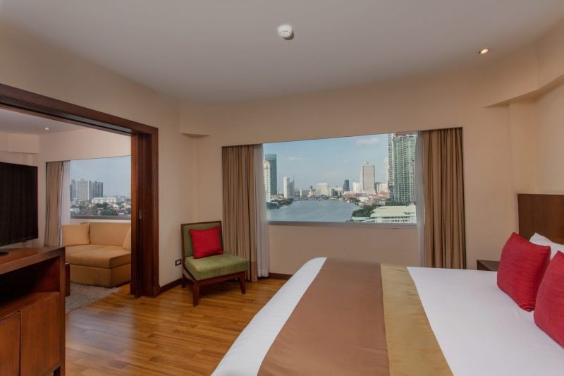 plaza suite river view
