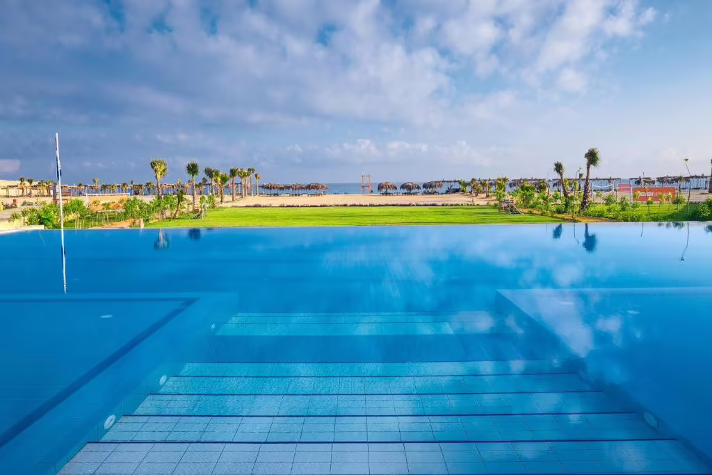 CAESAR BAY RESORT