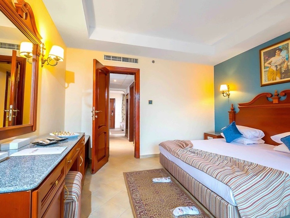 TITANIC BEACH SPA & AQUA PARK
