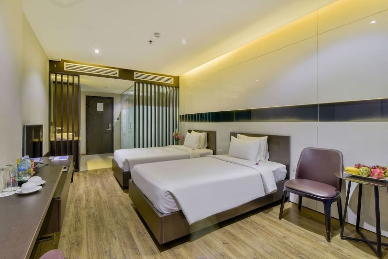 premier deluxe partial sea view