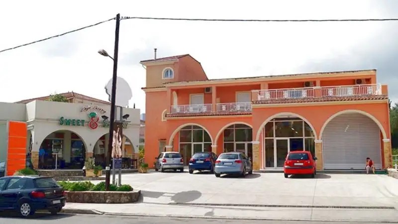 OMIRIKON HOTEL & APARTMENTS