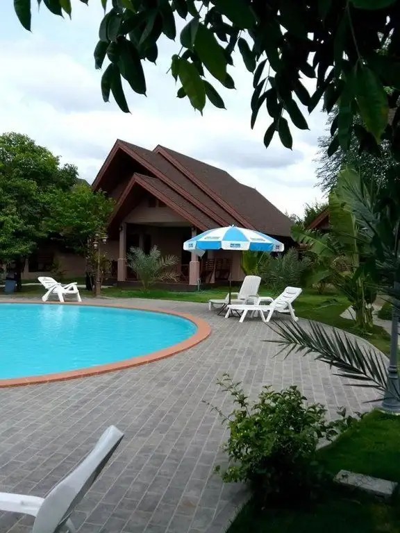 LA-OR RESORT