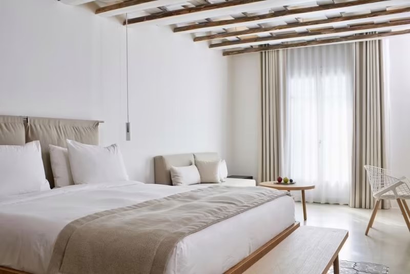 BILL & COO SUITES AND LOUNGE