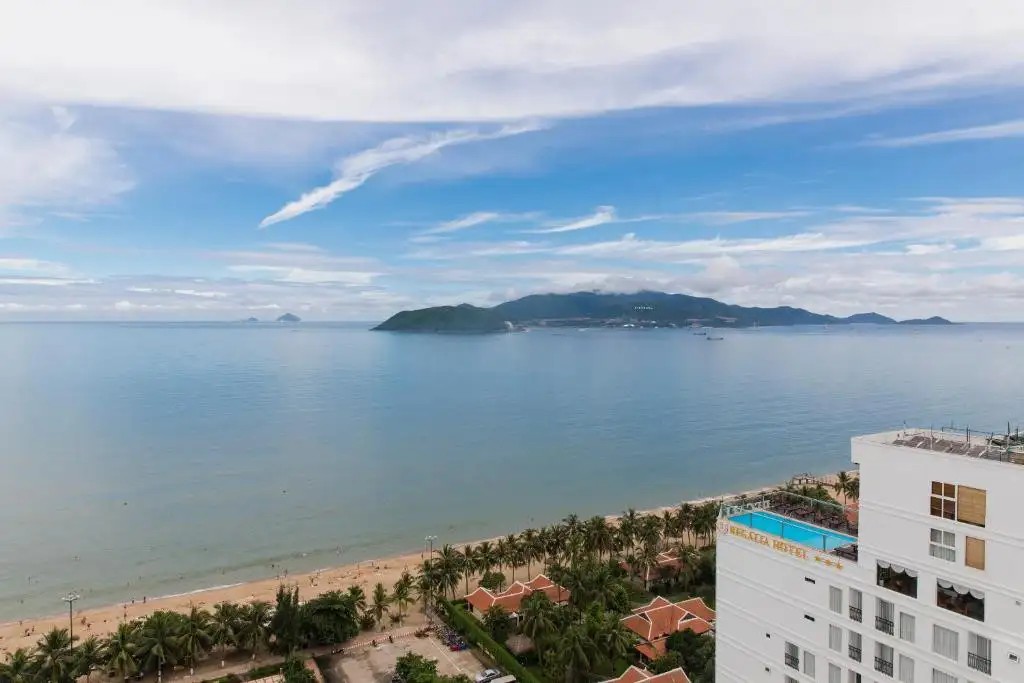 MERITON HOTEL NHA TRANG (EX. LA SERA)