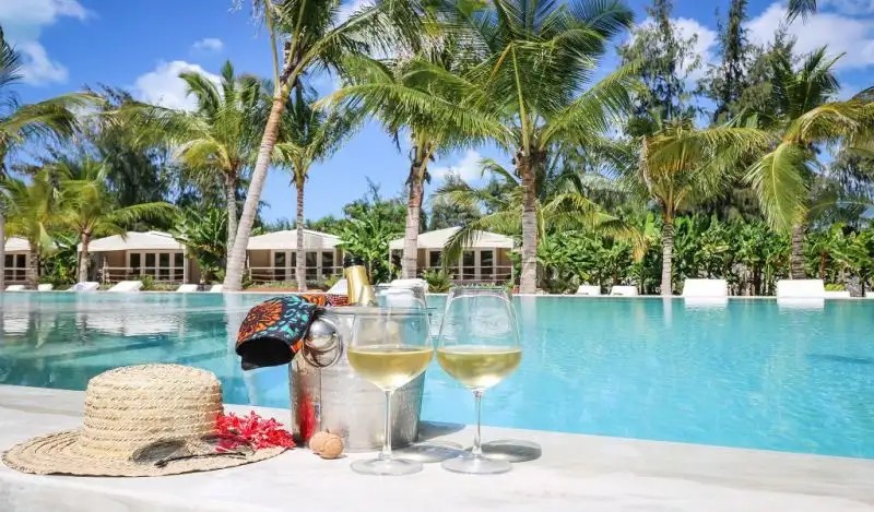 LA LUNA SUITE APARTMENTS