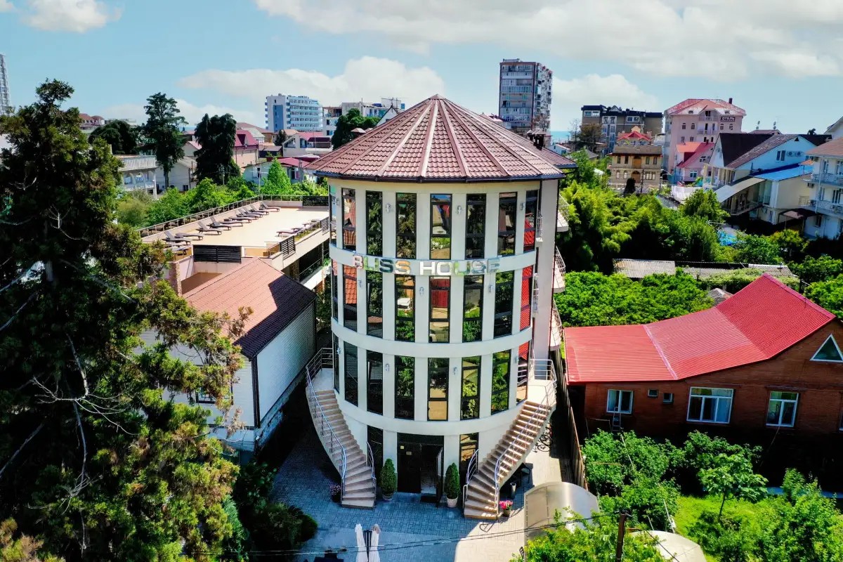 БЛИСС ХАУС (BLISS HOUSE)
