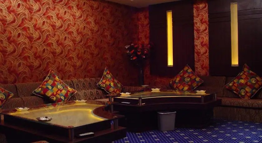 ORIENTAL GARDEN