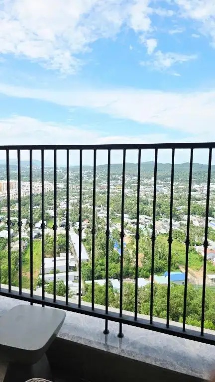 AZURE PREMIUM APARTMENTS