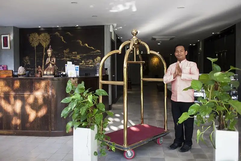 THE PALM BOUTIQUE HOTEL & RESIDENCE