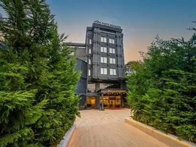 PORTA ROMANOS HOTEL