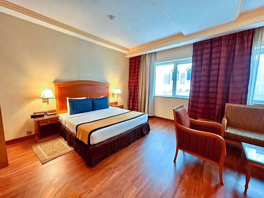 AVENUE HOTEL